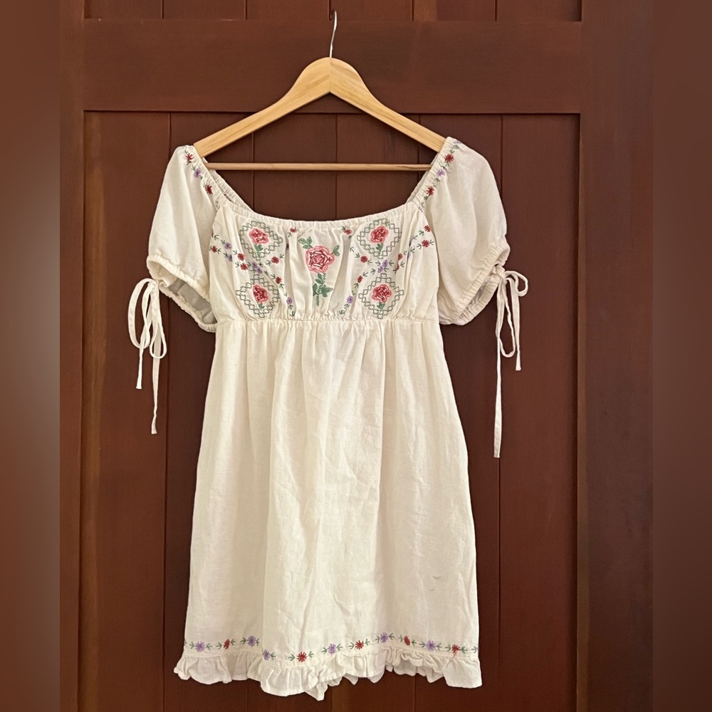 Kimchi Blue Cream Smocked Peasant Dress